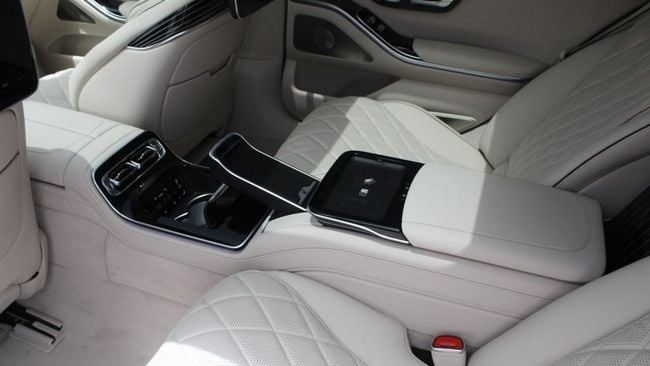 Новый Mercedes-Benz S-Class 580 4MATIC VII (W223), 4.0 л, 2023 в Дубае от Falcons GT Motors FZCO Черный цвет. Other | AUTO.AE