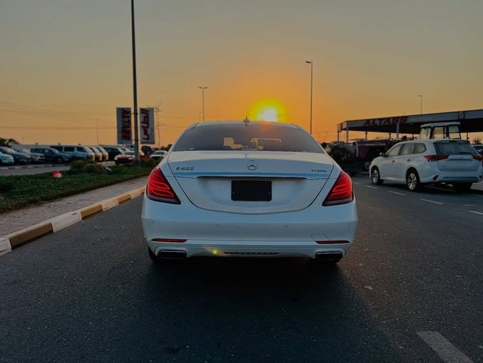 Подержанный Mercedes-Benz S-Class 400 VI (W222, C217), 3.5 л, 2015 в Дубае от Lakhani Motors Белый цвет. Японская | AUTO.AE