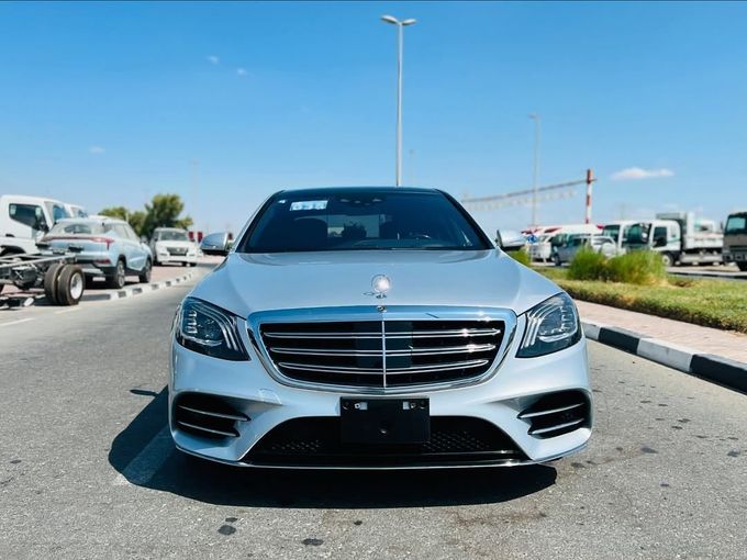 Used Mercedes-Benz S-Class 560 VI (W222, C217) Facelift, 4.0 l, 2018 in Dubai by Lakhani Motors, Silver color. Japanese Specs | AUTO.AE