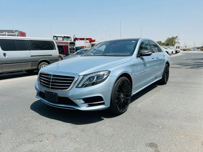 Подержанный Mercedes-Benz S-Class 400 VI (W222, C217), 3.5 л, 2015 в Дубае от Lakhani Motors Серебристый цвет. Японская | AUTO.AE