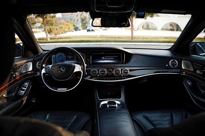 Подержанный Mercedes-Benz S-Class 400 VI (W222, C217), 3.5 л, 2015 в Дубае от Shamil Motors Черный цвет.  | AUTO.AE