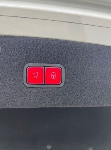 Подержанный Mercedes-Benz S-Class 500 VI (W222, C217), 4.7 л, 2016 в Дубае от Quatro Motors Белый цвет.  | AUTO.AE