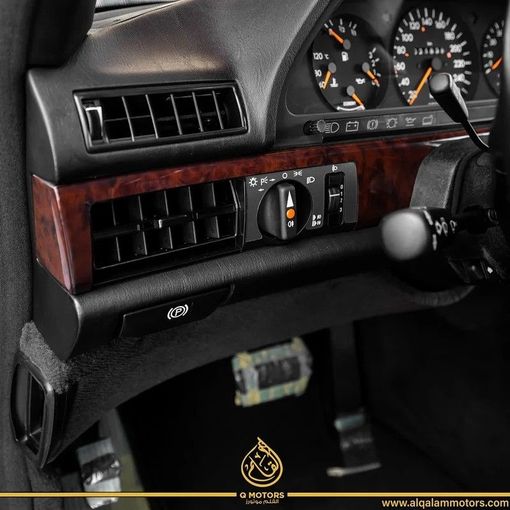 Подержанный Mercedes-Benz S-Class 560 II (W126) Рестайлинг, 5.5 л, 1991 в Дубае от Q Motors Серебристый цвет.  | AUTO.AE