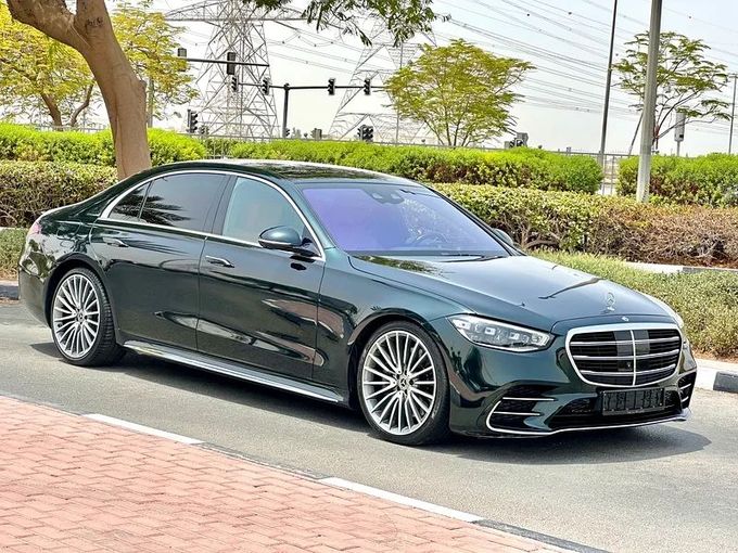 Подержанный Mercedes-Benz S-Class 500 4MATIC VII (W223), 3.0 л, 2021 в Дубае от Formula Motors Зеленый цвет. Европейская | AUTO.AE