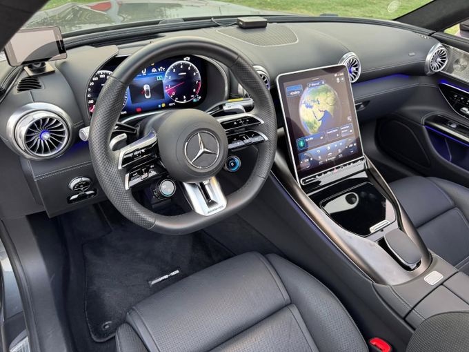 Подержанный Mercedes-Benz SL-Class AMG 63 AMG S E Performance IV (R232), 4.0 л, 2023 в Дубае от Saeed Auto Другой цвет цвет. Японская | AUTO.AE