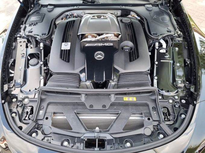 Подержанный Mercedes-Benz SL-Class AMG 63 AMG IV (R232), 4.0 л, 2023 в Дубае от Saeed Auto Черный цвет. Японская | AUTO.AE