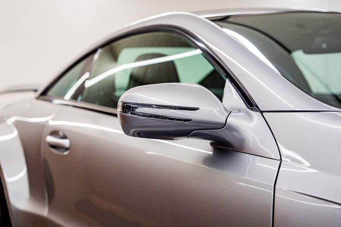 Новый Mercedes-Benz SL-Class 600 V (R230) Рестайлинг 2, 5.5 л, 2009 в Дубае Серебристый цвет. GCC | AUTO.AE