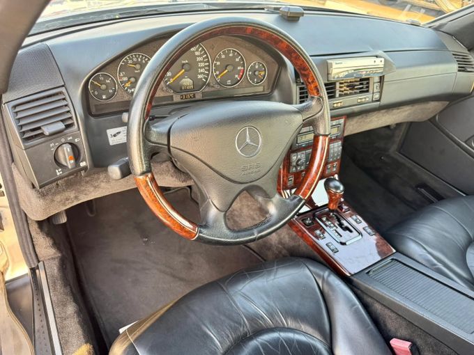 Used Mercedes-Benz SL-Class 500 IV (R129) Facelift 2, 5.0 l, 1999 in Dubai by Saeed Auto, Grey color. Japanese Specs | AUTO.AE