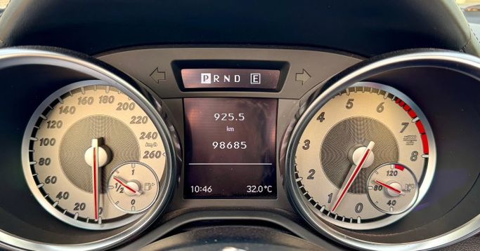 Подержанный Mercedes-Benz SLK-Class 350 III (R172), 3.5 л, 2012 в Дубае от Saeed Auto Серый цвет. Японская | AUTO.AE