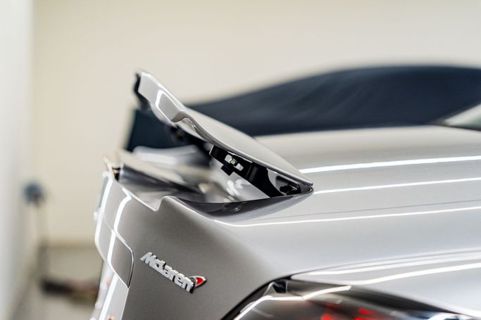 Новый Mercedes-Benz SLR McLaren 722, 5.4 л, 2009 в Дубае Серебристый цвет. Европейская | AUTO.AE
