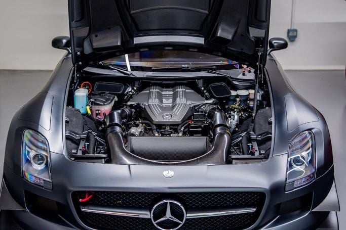 جديدة Mercedes-Benz SLS AMG GT, 6.2 l, 2012 في في دبي، اللون رمادي. المواصفات الأوروبية | AUTO.AE