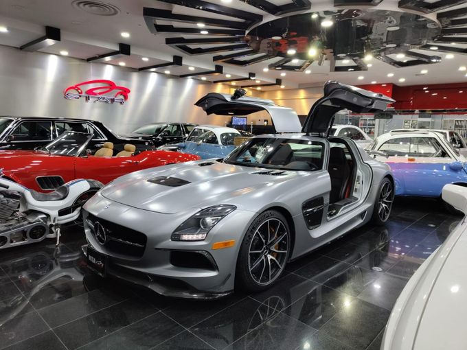 Used Mercedes-Benz SLS AMG, 6.2 l, 2014 in Dubai by STAR COLLECTION LLC, Grey color. American Specs | AUTO.AE