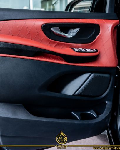 Подержанный Mercedes-Benz V-Class 250 III (W447), 2.0 л, 2020 в Дубае от Q Motors Черный цвет. GCC | AUTO.AE