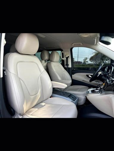 جديدة Mercedes-Benz V-Class 250 III (W447), 2.0 l, 2018 في في دبي من Alta Class Motors، اللون أسود. مواصفات الخليج | AUTO.AE
