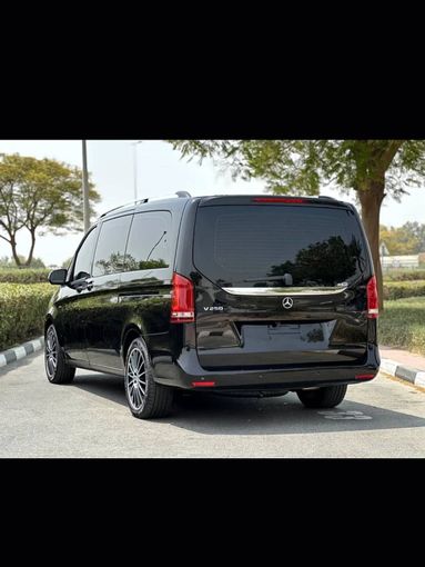 جديدة Mercedes-Benz V-Class 250 III (W447), 2.0 l, 2018 في في دبي من Alta Class Motors، اللون أسود. مواصفات الخليج | AUTO.AE