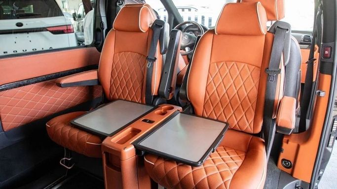 مستعملة Mercedes-Benz Viano L1 I (W639) تجميل الوجه, 3.5 l, 2013 في في دبي من Dresden Motors، اللون أسود. مواصفات الخليج | AUTO.AE