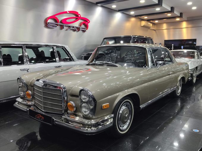 Used Mercedes-Benz W111, 3.5 l, 1971 in Dubai by STAR COLLECTION LLC, Golden color. American Specs | AUTO.AE