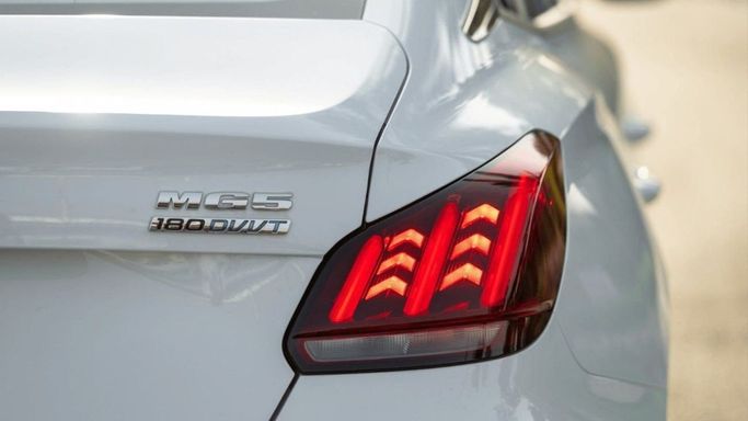 New MG 5 II Facelift, 1.5 l, 2025 in Dubai by Altass Motors, White color. Other | AUTO.AE