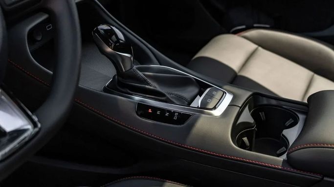 New MG 5 II Facelift, 1.5 l, 2025 in Dubai by Altass Motors, White color. Other | AUTO.AE