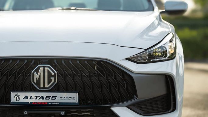 New MG 5 II, 1.5 l, 2024 in Dubai by Altass Motors, White color. Other | AUTO.AE