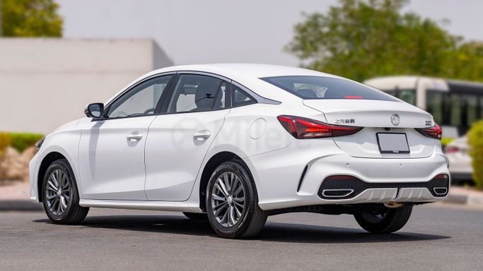 Новый MG 5 II Рестайлинг, 1.5 л, 2025 в Дубае от Milele Белый цвет. Other | AUTO.AE