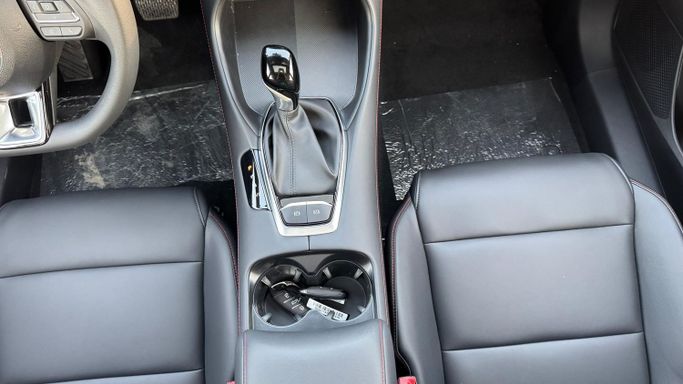 New MG 5 II Facelift, 1.5 l, 2025 in Dubai by MENAMOTORS, White color. Chinese Specs | AUTO.AE