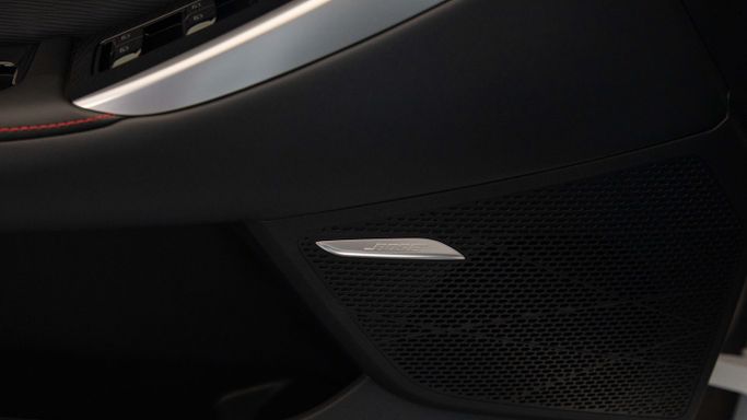 Новый MG 7, 2.0 л, 2025 в Дубае от Dresden Motors Белый цвет. Китайская | AUTO.AE
