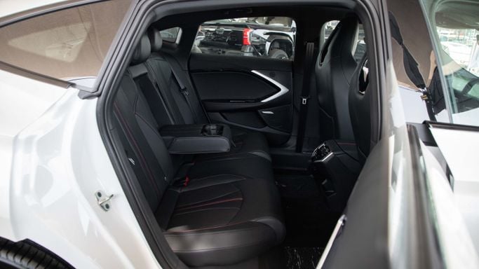 Новый MG 7, 2.0 л, 2025 в Дубае от Dresden Motors Белый цвет. Китайская | AUTO.AE