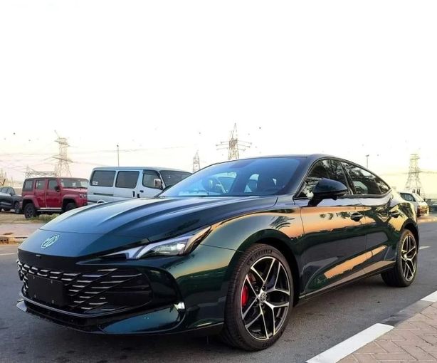 Новый MG 7, 1.5 л, 2025 в Дубае от Mohamed Hakim Motors Зеленый цвет. Other | AUTO.AE