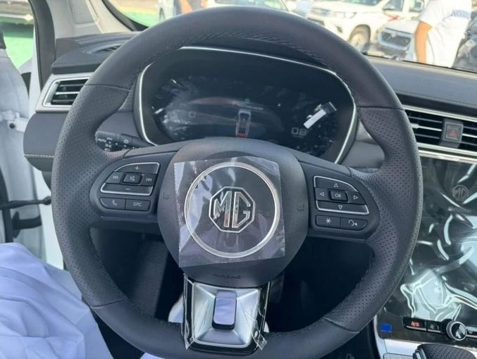 Новый MG RX5 II, 1.5 л, 2024 в Дубае от Mohamed Hakim Motors Белый цвет. GCC | AUTO.AE