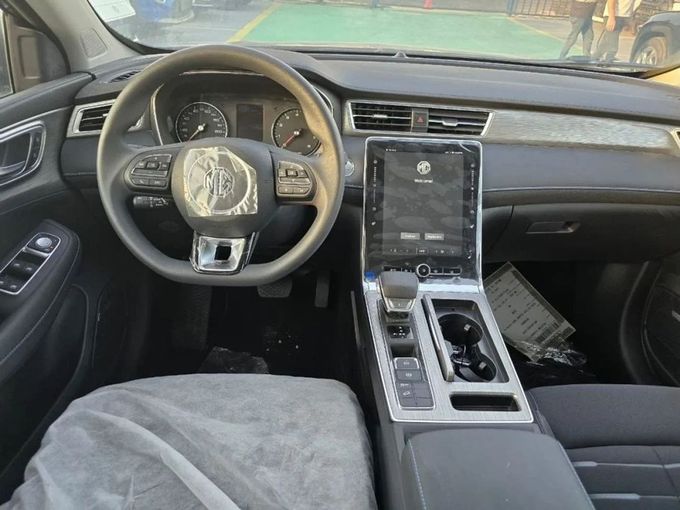 New MG RX5 II, 1.5 l, 2024 in Dubai by Mohamed Hakim Motors, Black color. GCC Specs | AUTO.AE