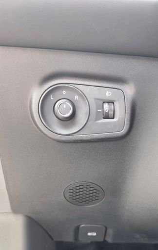 Новый MG ZS II Рестайлинг, 1.5 л, 2025 в Дубае от Mohamed Hakim Motors Серый цвет. Other | AUTO.AE