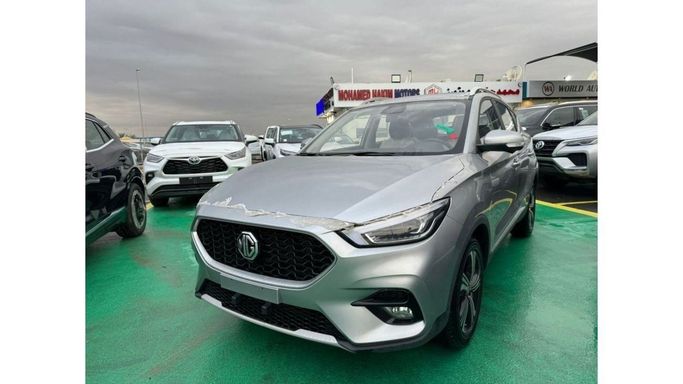 New MG ZS II Facelift, 1.5 l, 2023 in Dubai by Mohamed Hakim Motors, Silver color. GCC Specs | AUTO.AE
