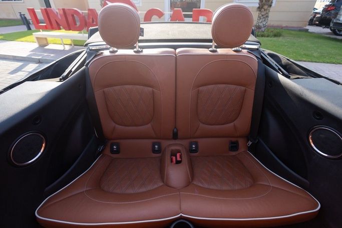 Used MINI Cabrio Cooper III Facelift, 1.5 l, 2020 in Dubai by Linda Cars, Grey color. GCC Specs | AUTO.AE