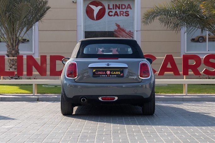 Used MINI Cabrio Cooper III Facelift, 1.5 l, 2020 in Dubai by Linda Cars, Grey color. GCC Specs | AUTO.AE