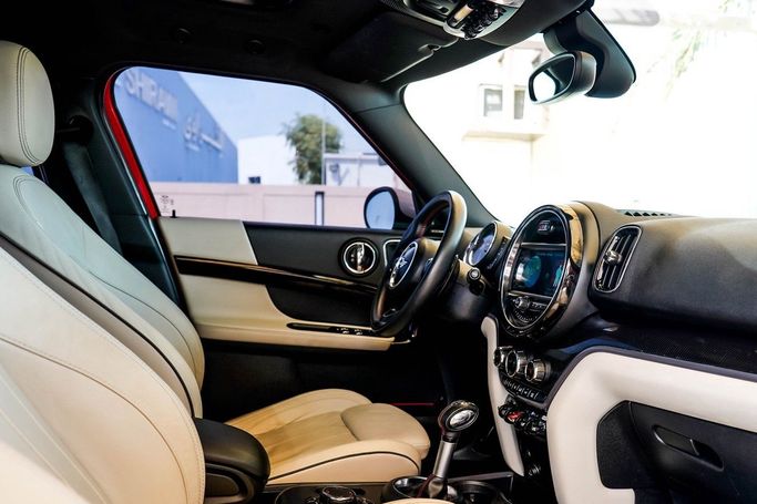 Used MINI Countryman Cooper II, 1.5 l, 2018 in Dubai by Linda Cars, Red color. GCC Specs | AUTO.AE