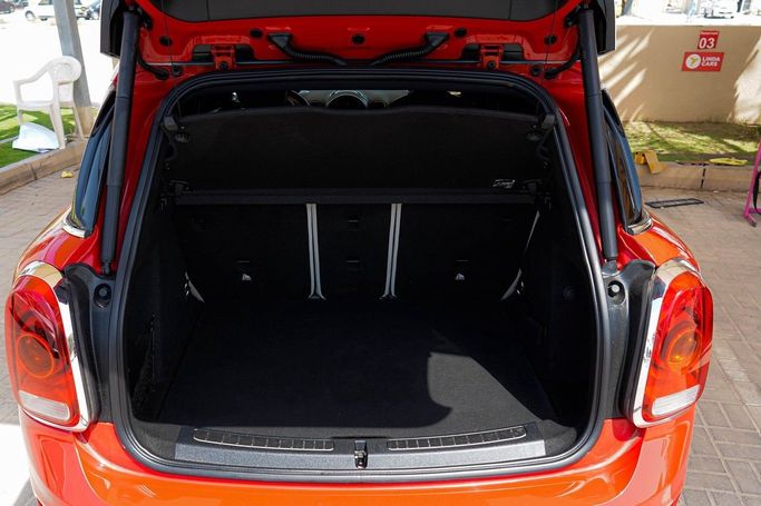 Used MINI Countryman Cooper II, 1.5 l, 2018 in Dubai by Linda Cars, Red color. GCC Specs | AUTO.AE