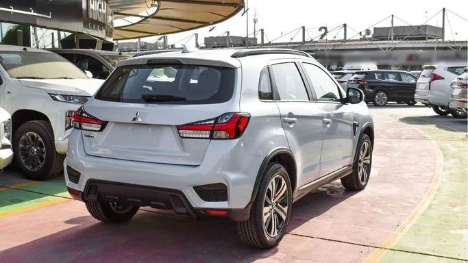جديدة Mitsubishi ASX أنا شد الوجه 3, 2.0 l, 2023 في في دبي من High Line Auto، اللون أبيض. أخرى | AUTO.AE