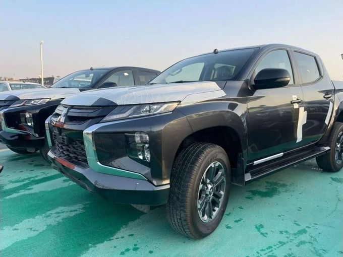 New Mitsubishi L200 V Facelift, 2.4 l, 2023 in Dubai by Mohamed Hakim Motors, Black color. Other | AUTO.AE