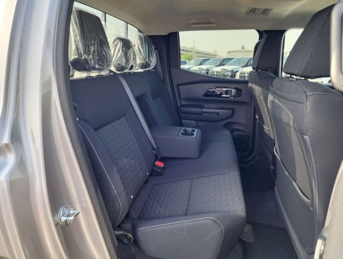 New Mitsubishi L200 V Facelift, 2.4 l, 2024 in Dubai by Mohamed Hakim Motors, Silver color. Other | AUTO.AE