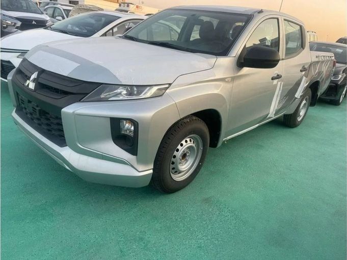 New Mitsubishi L200 V Facelift, 2.4 l, 2023 in Dubai by Mohamed Hakim Motors, Silver color. GCC Specs | AUTO.AE