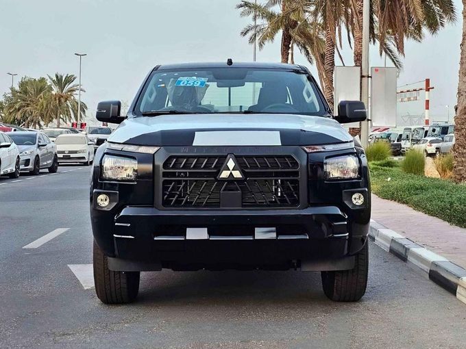Новый Mitsubishi L200 VI, 2.4 л, 2024 в Дубае от SK Motors Черный цвет. GCC | AUTO.AE
