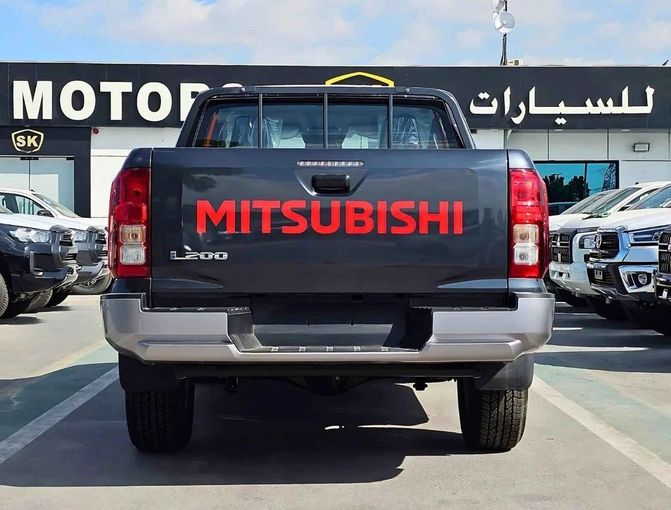 Новый Mitsubishi L200 VI, 2.4 л, 2024 в Дубае от SK Motors Серый цвет. GCC | AUTO.AE