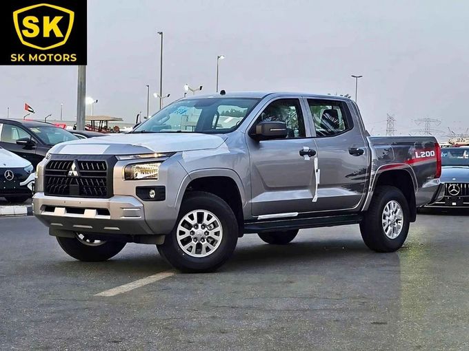 Новый Mitsubishi L200 VI, 2.4 л, 2024 в Дубае от SK Motors Серебристый цвет. GCC | AUTO.AE