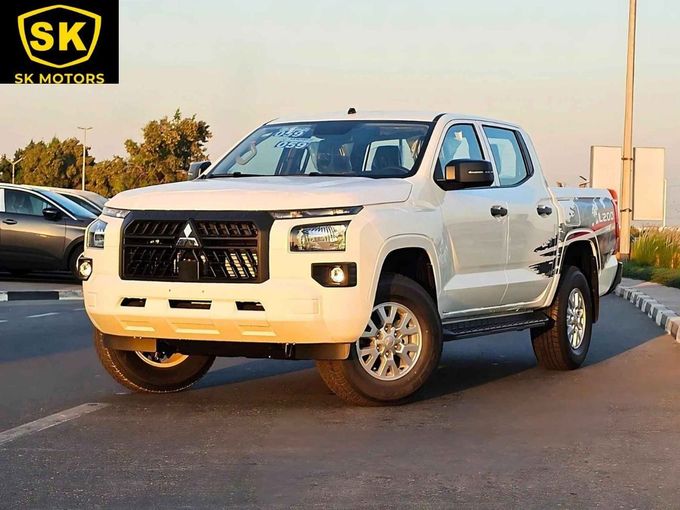 Новый Mitsubishi L200 VI, 2.4 л, 2024 в Дубае от SK Motors Белый цвет. GCC | AUTO.AE