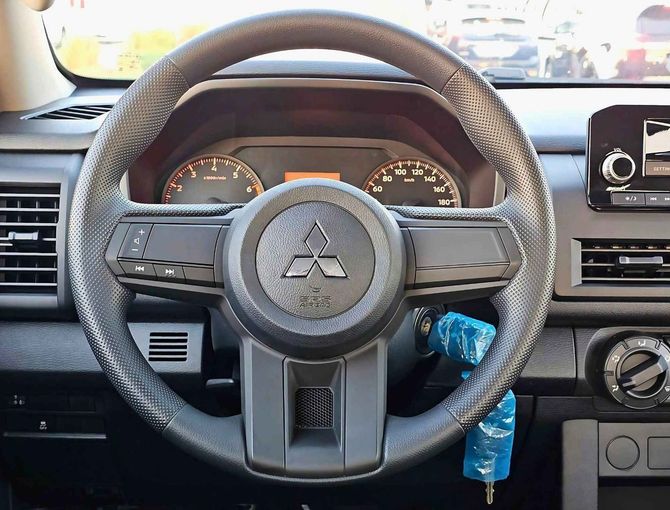 Новый Mitsubishi L200 VI, 2.4 л, 2024 в Дубае от SK Motors Белый цвет. GCC | AUTO.AE