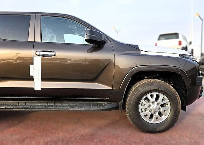 New Mitsubishi L200 VI, 2.4 l, 2025 in Dubai by Soltan Auto, Brown color. Other | AUTO.AE