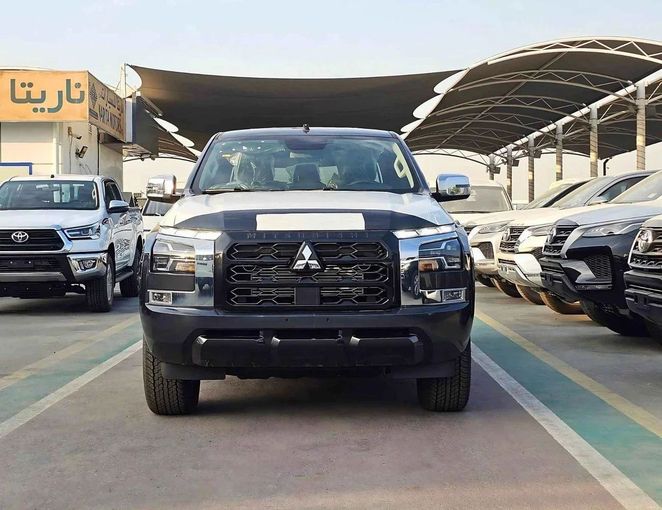 Новый Mitsubishi L200 VI, 2.4 л, 2024 в Дубае от SK Motors Серый цвет. GCC | AUTO.AE