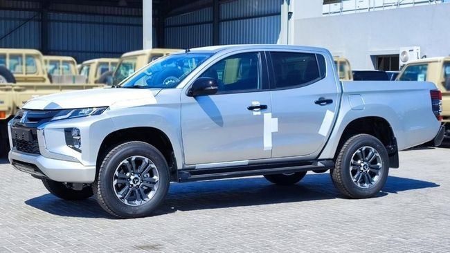Новый Mitsubishi L200 V Рестайлинг, 2.4 л, 2023 в Дубае от Falcons GT Motors FZCO Серебристый цвет. Other | AUTO.AE