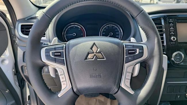 Новый Mitsubishi L200 V Рестайлинг, 2.4 л, 2023 в Дубае от Falcons GT Motors FZCO Серебристый цвет. Other | AUTO.AE